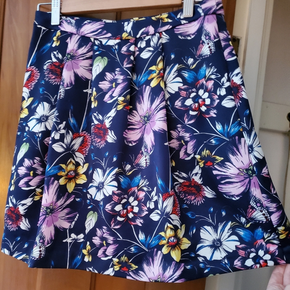 Adorable floral skirt